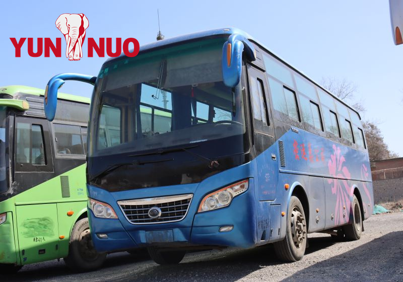 YUTONG UTILISÉ BUS ZK6892D1 41