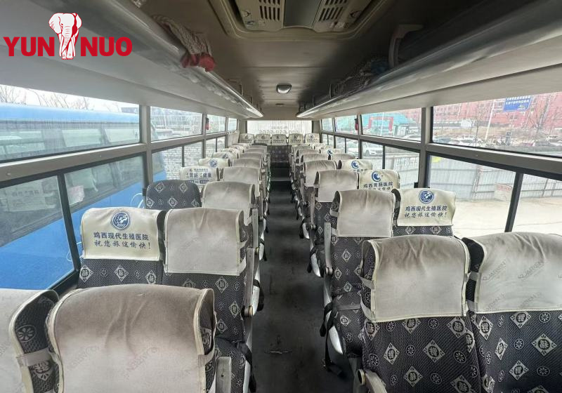 Yutong a utilisé l'autobus ZK6932D 25