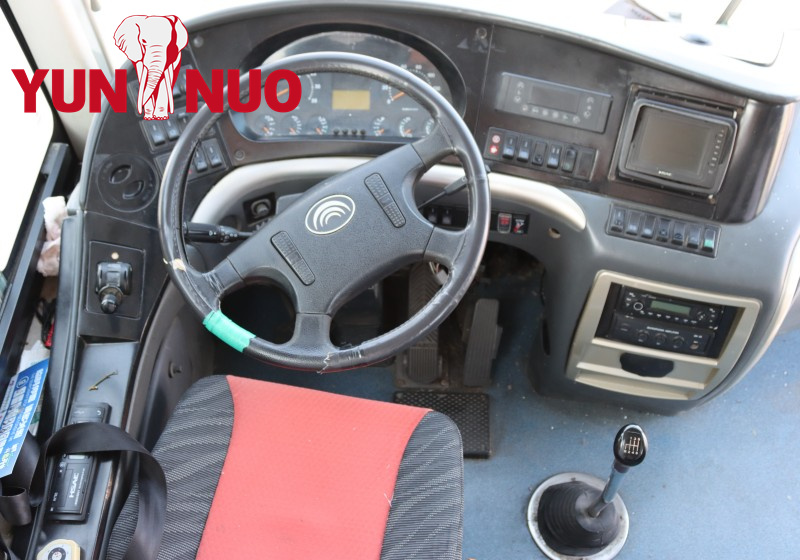 Yutong a utilisé l'autobus 6120HY19 32