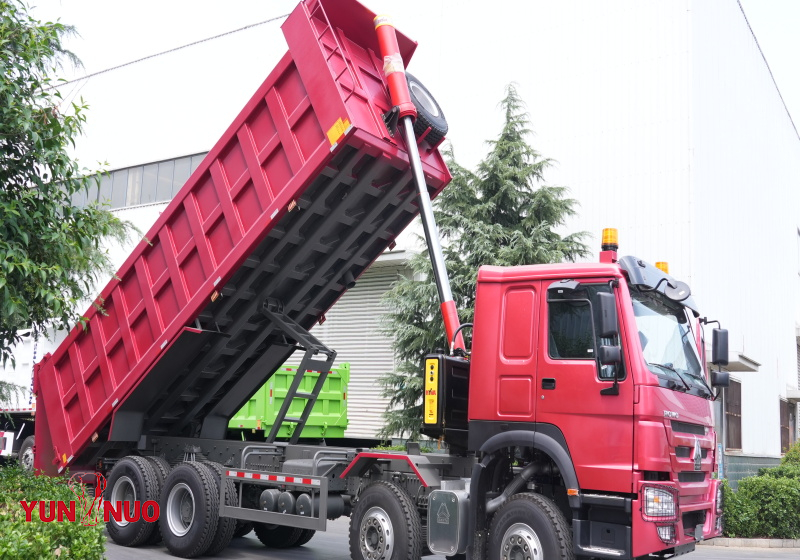 Camion-benne HOWO