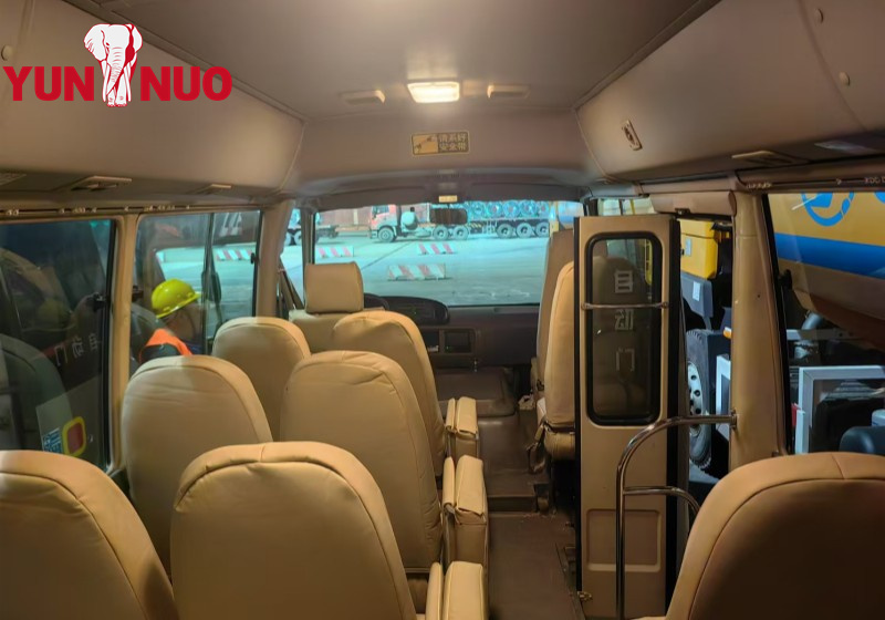 Autobus Toyota Coaster d'occasion remis à neuf
