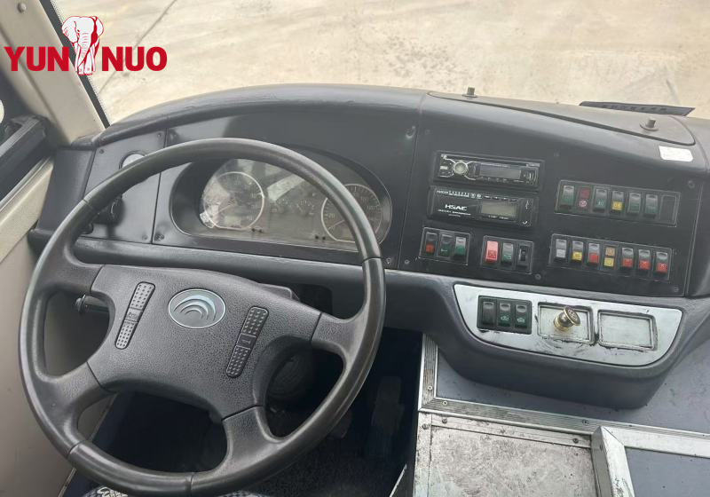 Yutong a utilisé l'autobus ZK6932D 25